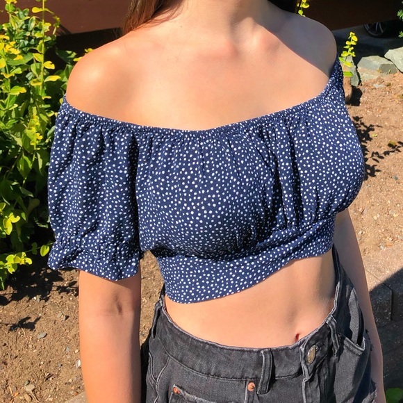 INSTAGRAM THRIFT STORE @corathrifts - Picture 1 of 6